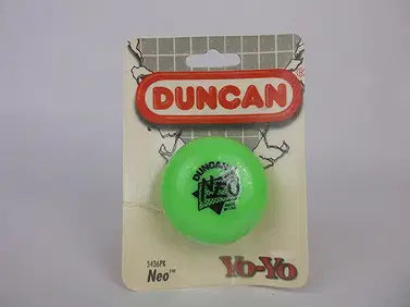 Green yo-yo on a Duncan branded card with a gray background