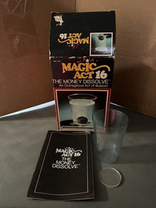 Reiss Games Magic Act 16 The Money Dissolve - MagicKits.com Magic Shop
