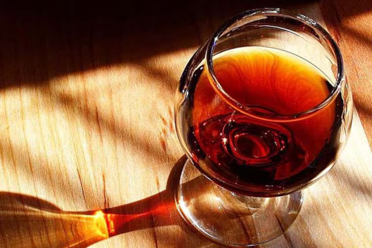 Small Port / Sherry Glass – Ideal for Close-Up Magic Presentation