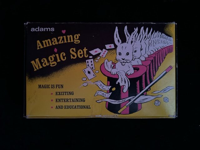 adams amazing magic set